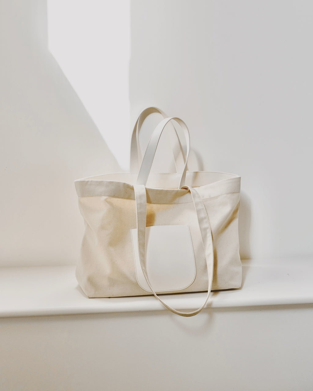 Daily Tote / White