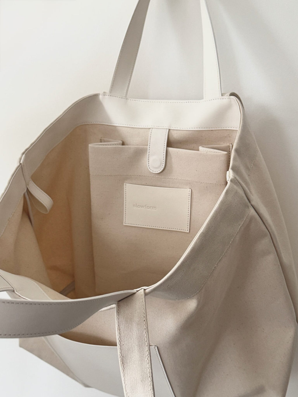 Daily Tote image 4