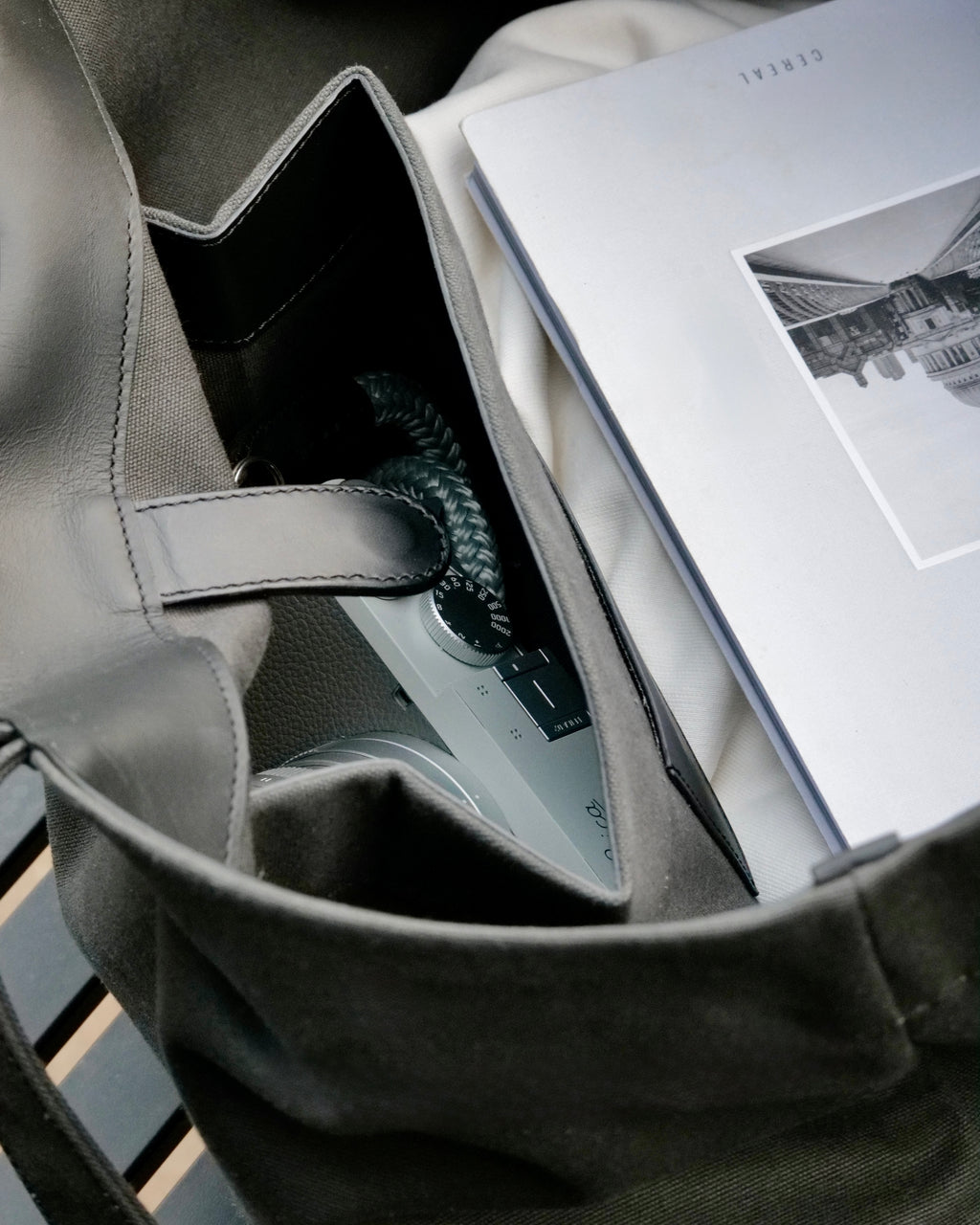 Daily Tote / Black