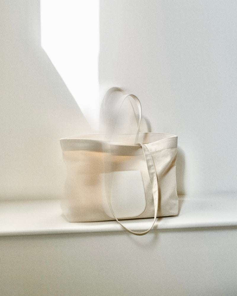 Daily Tote / White